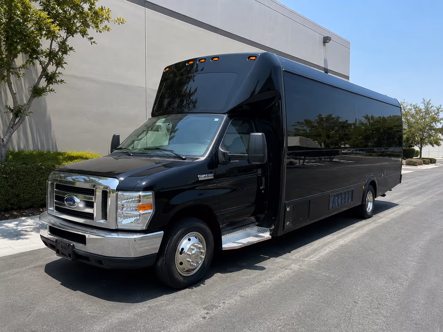 Rent a Bus to John F. Kennedy International Airport