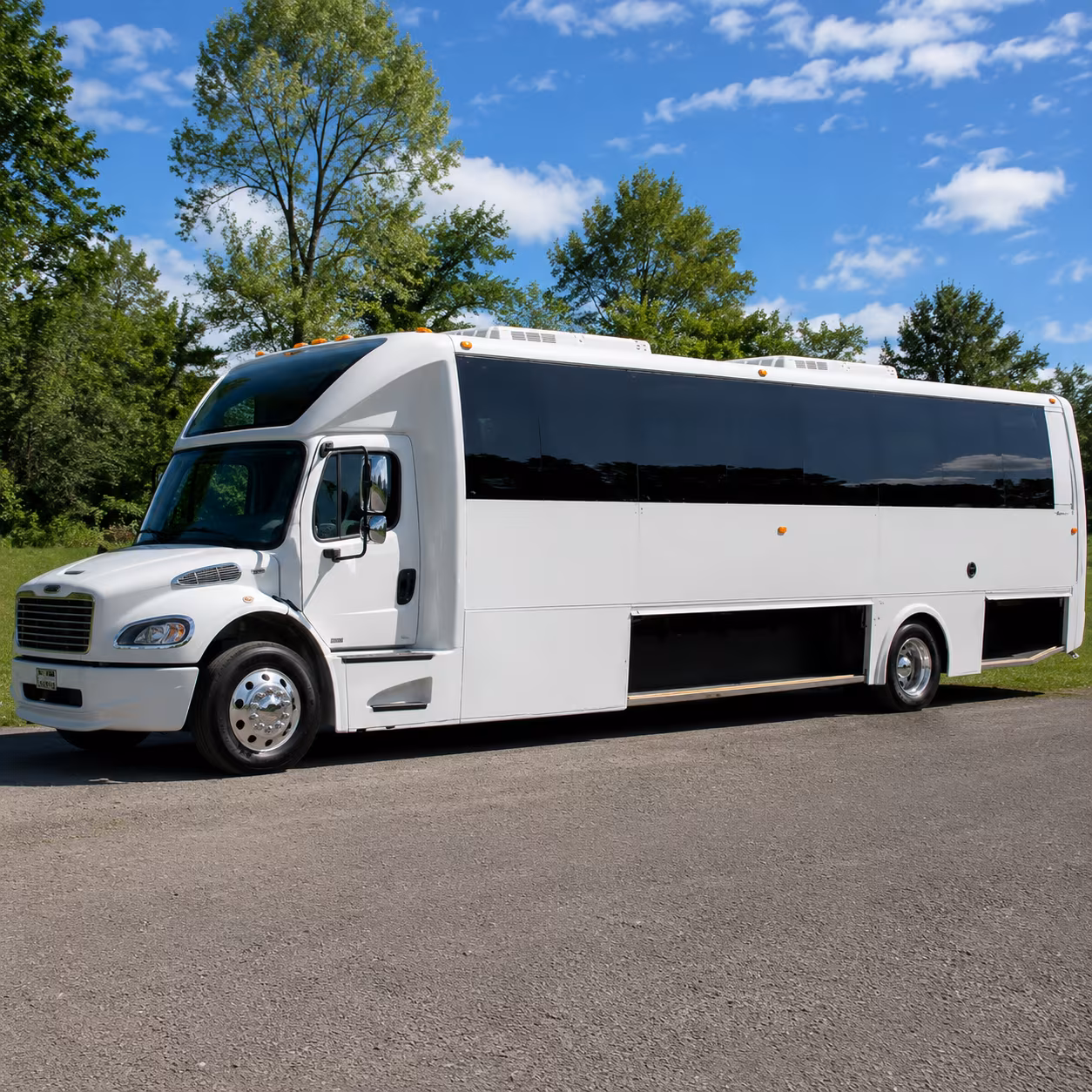 28 Passenger Party Bus Exterior