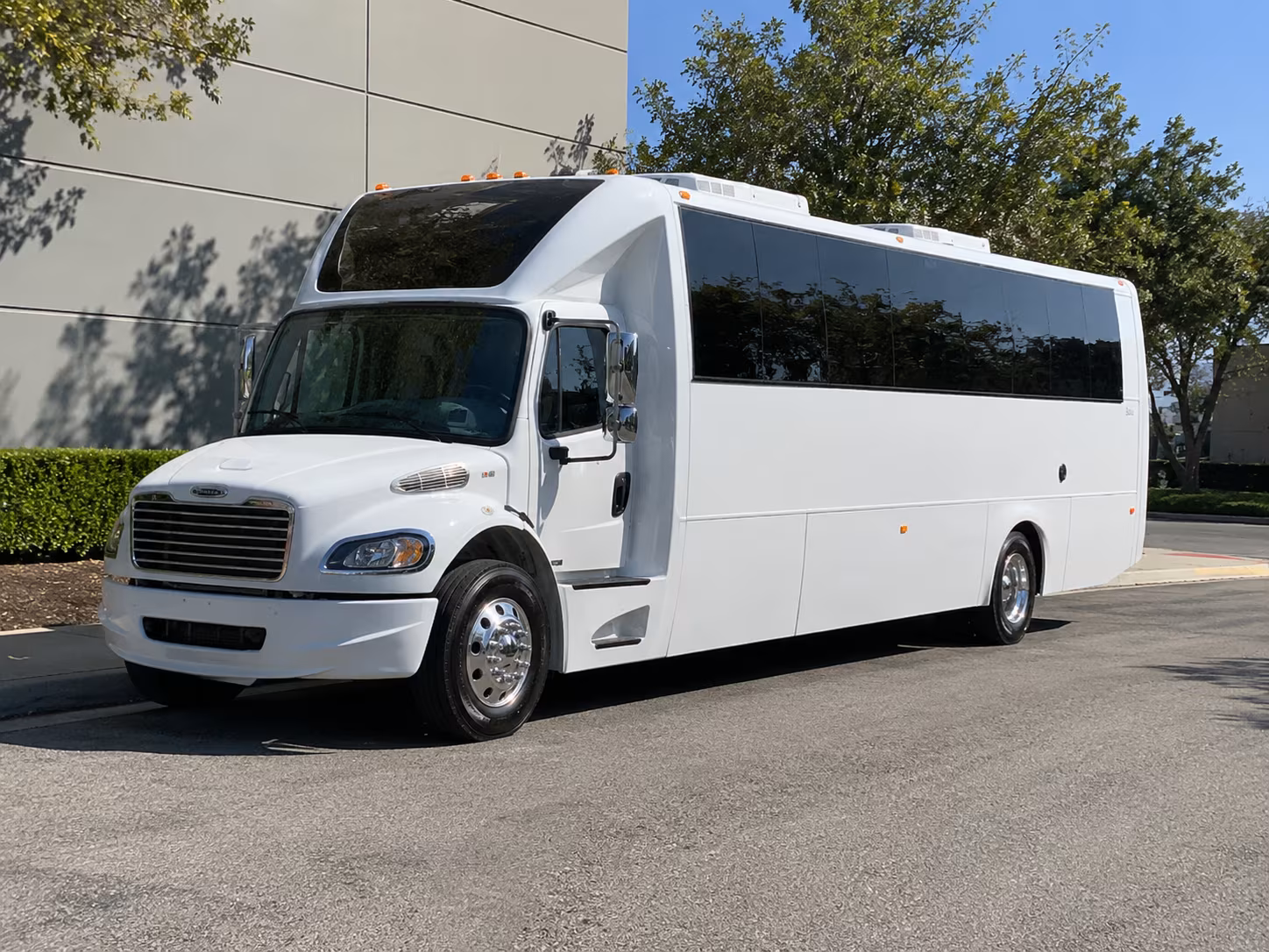 Brookhaven Winery Tour & Pub Crawl Transportation