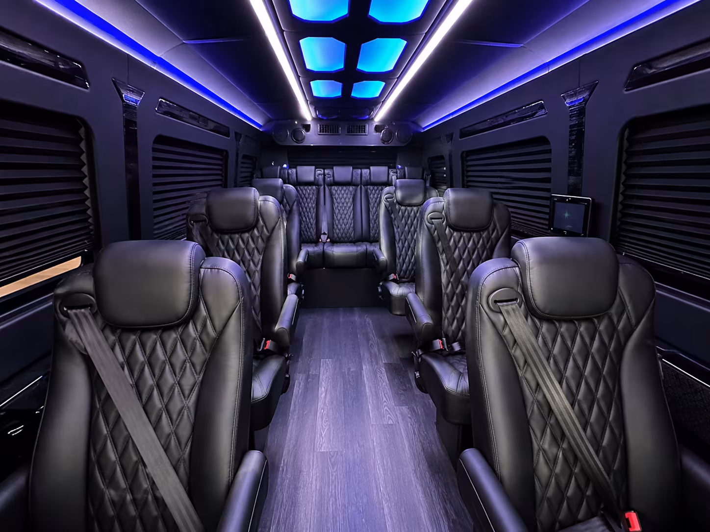 Oyster Bay School Event & Field Trip Transportation